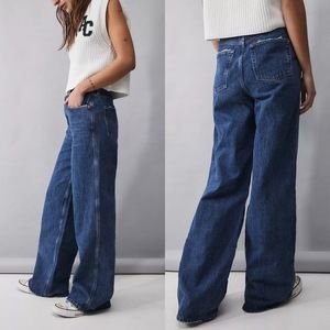 URBAN OUTFITTERS BDG Puddle Jeans High Rise Baggy Wide Leg